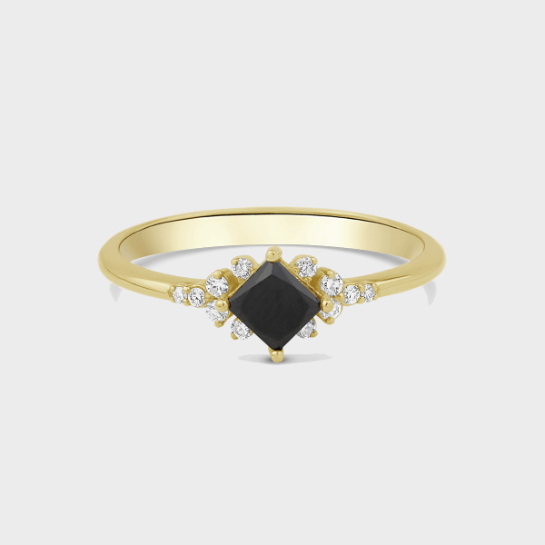 טבעת זהב יהלום שחור פרינסס