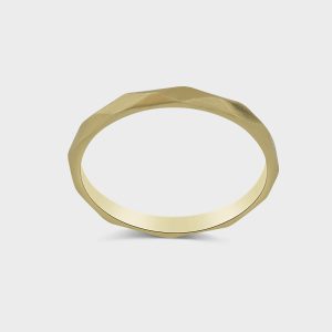 טבעת זהב בעיצוב מעויינים