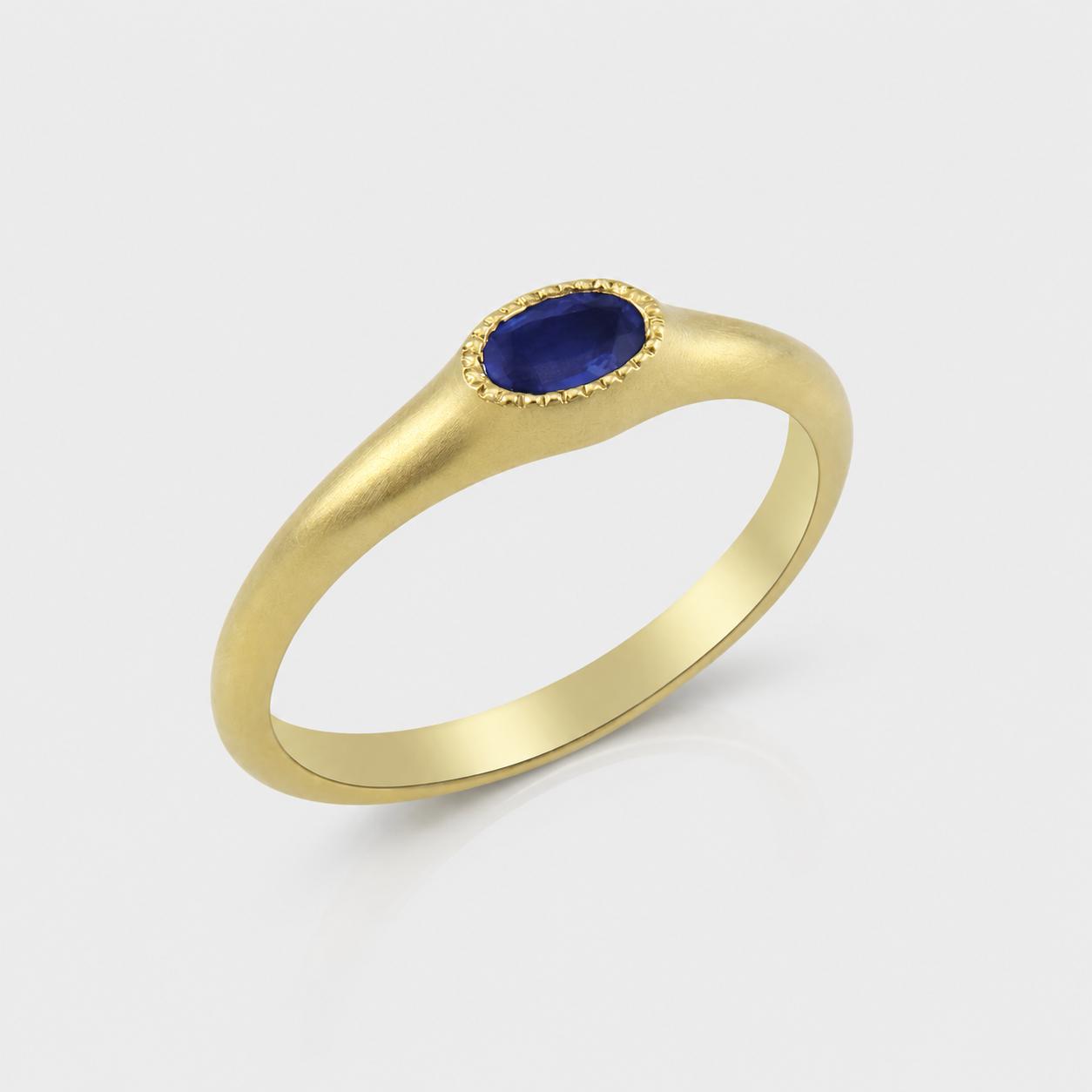 8R58E 14K Gold Oval Sapphire Signet Ring - Image 1