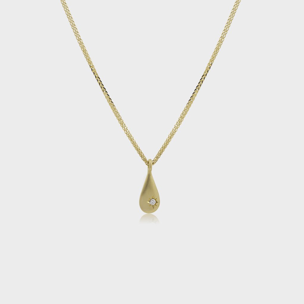 תליון טיפה ארוכה