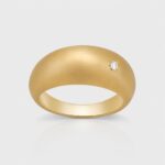 Elegant Gold Diamond Ring