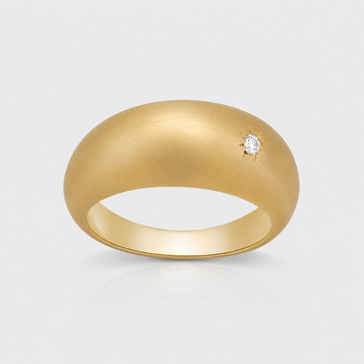 4R86B Elegant Gold Diamond Ring - Image 1